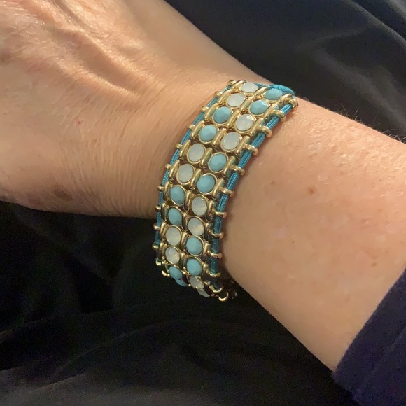 - VNTG Draw String and Yellow metal and plastic beads Bracelet - Picture 5 of 7